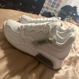 Women’s Jordan MA2